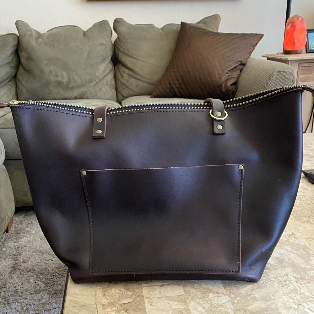 NWOT Portland Leather Zippered Tote in Grizzly